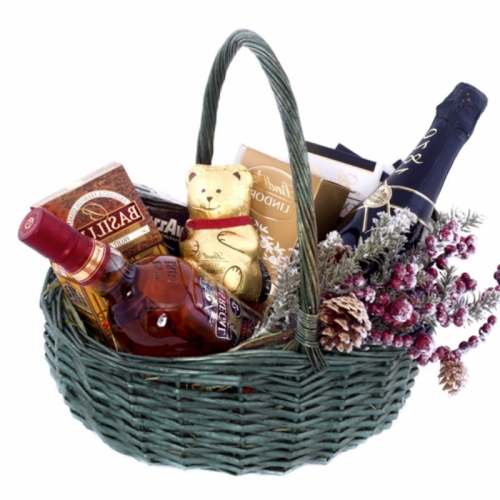 Новогодняя композиция в корзине "Черный принц"